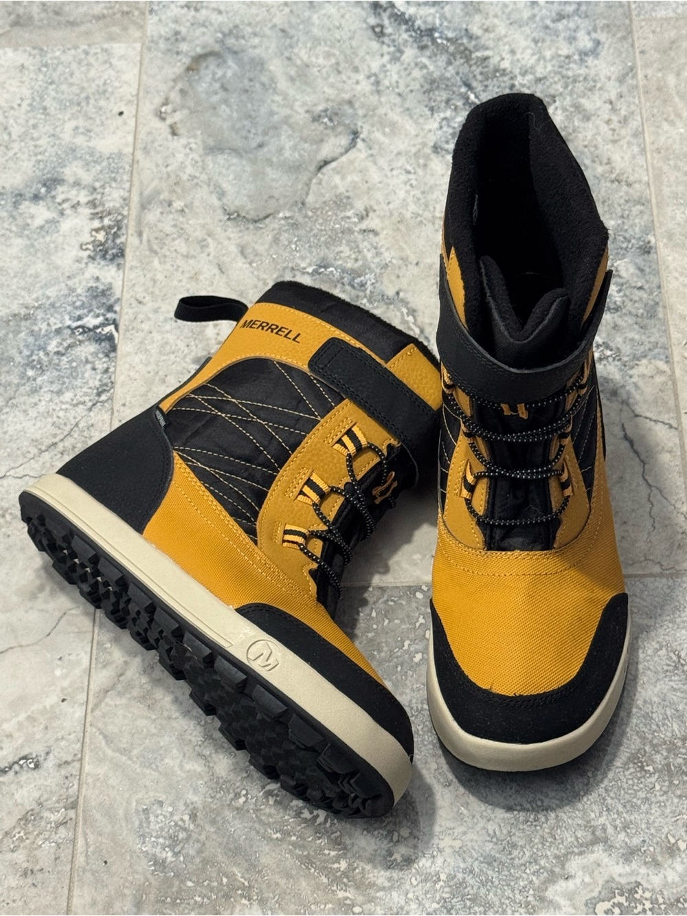Merrell Kids Yellow and Black Outdoor Snow Boots